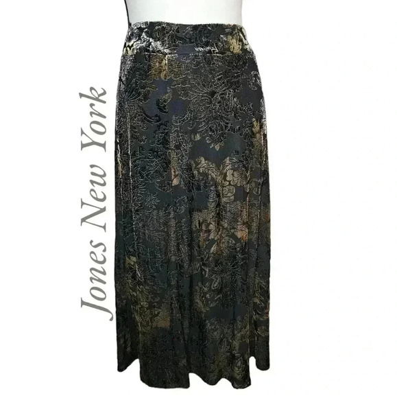 Jones New York Dresses & Skirts - Jones New York Skirt PM